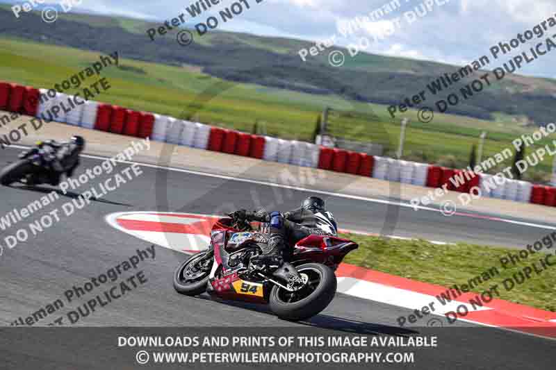 cadwell no limits trackday;cadwell park;cadwell park photographs;cadwell trackday photographs;enduro digital images;event digital images;eventdigitalimages;navarra;no limits trackdays;peter wileman photography;racing digital images;trackday digital images;trackday photos